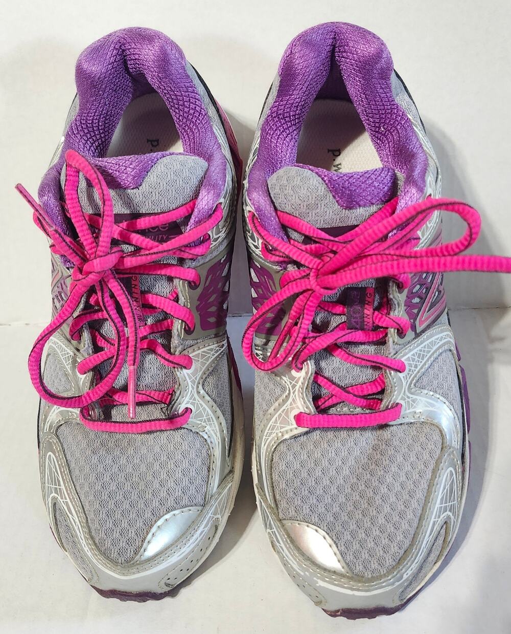 New Balance 1340v2 Womens Size 7 B Stability Running Shoes W1340SP2 Gray Pink